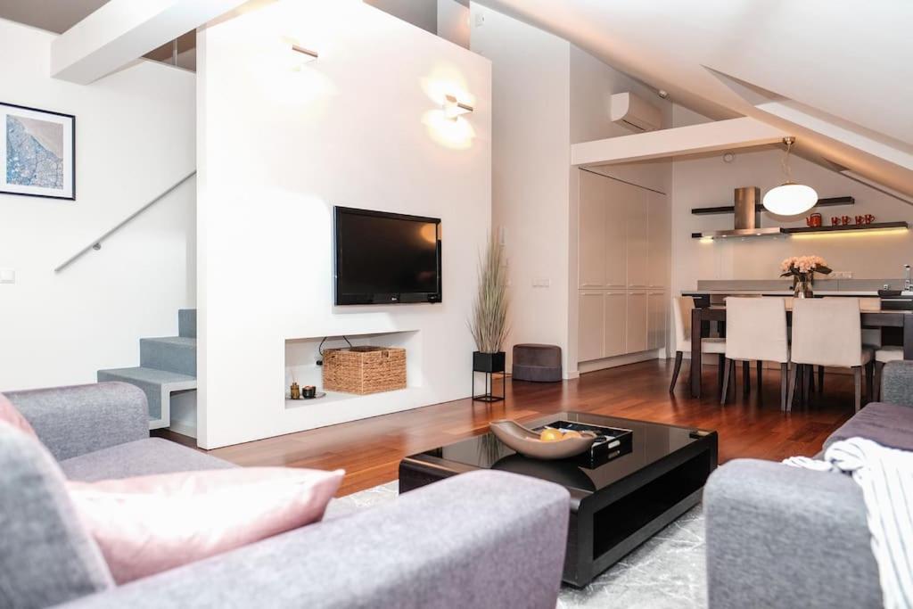 #Stayhere - Spacious Luxury Town Hall 3Bdr Apartment VNO Buitenkant foto
