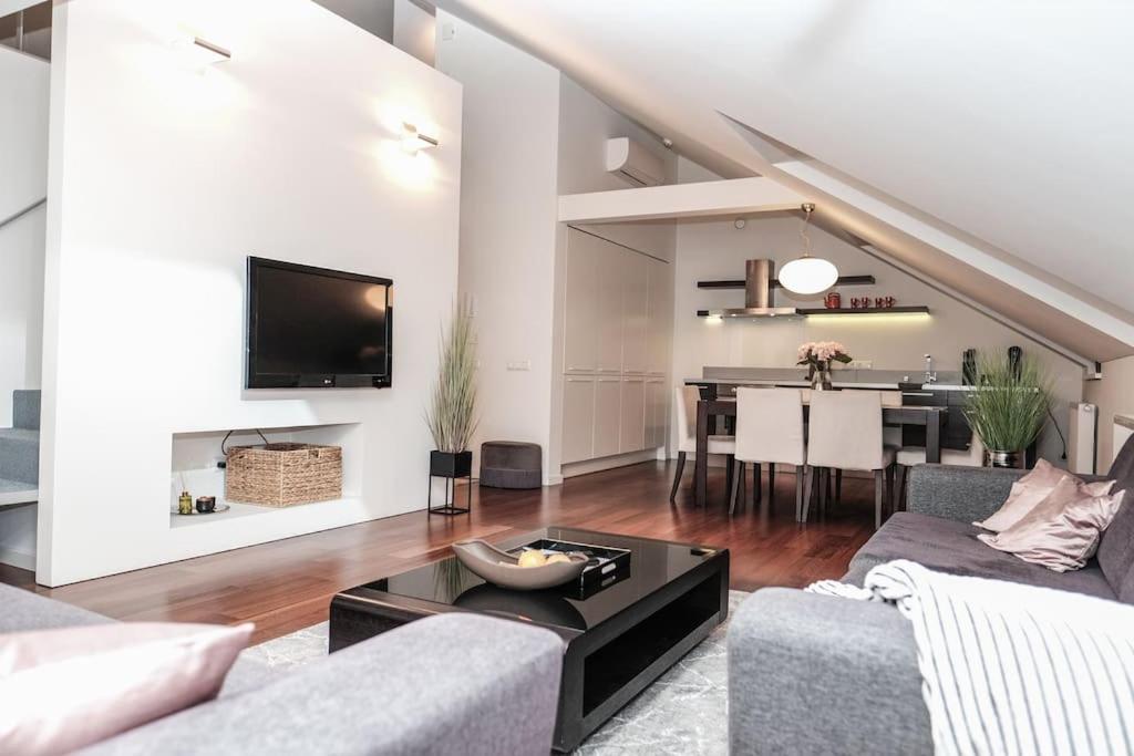 #Stayhere - Spacious Luxury Town Hall 3Bdr Apartment VNO Buitenkant foto