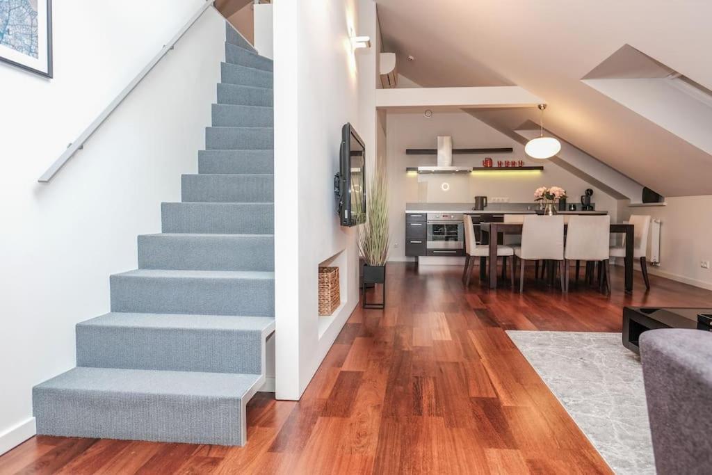 #Stayhere - Spacious Luxury Town Hall 3Bdr Apartment VNO Buitenkant foto