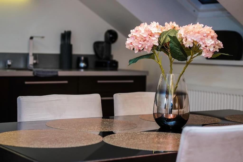 #Stayhere - Spacious Luxury Town Hall 3Bdr Apartment VNO Buitenkant foto